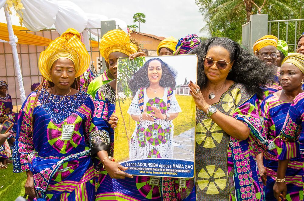 Adjohoun : JIF 2025 en différé avec l&rsquo;association Nassou : Jeanne Adounsiba et des centaines de femmes lancent le plaidoyer en faveur du leadership féminin