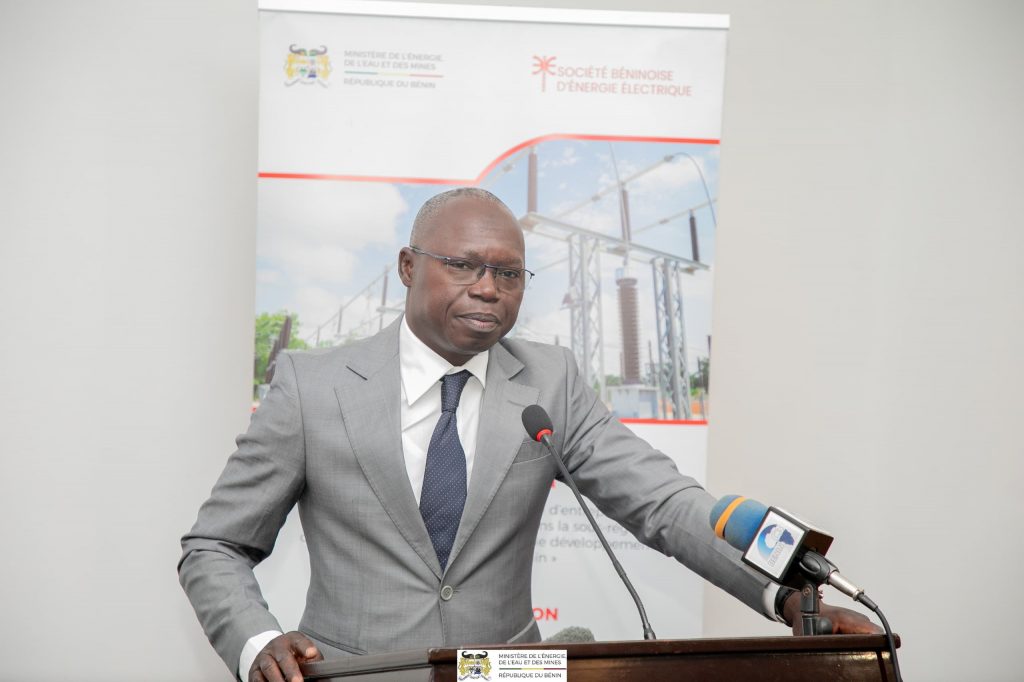 Limogeage du ministre Paulin Akpona: Talon rappelle à ses collaborateurs, le principe de la sacralité de la parole publique et la discipline du groupe 