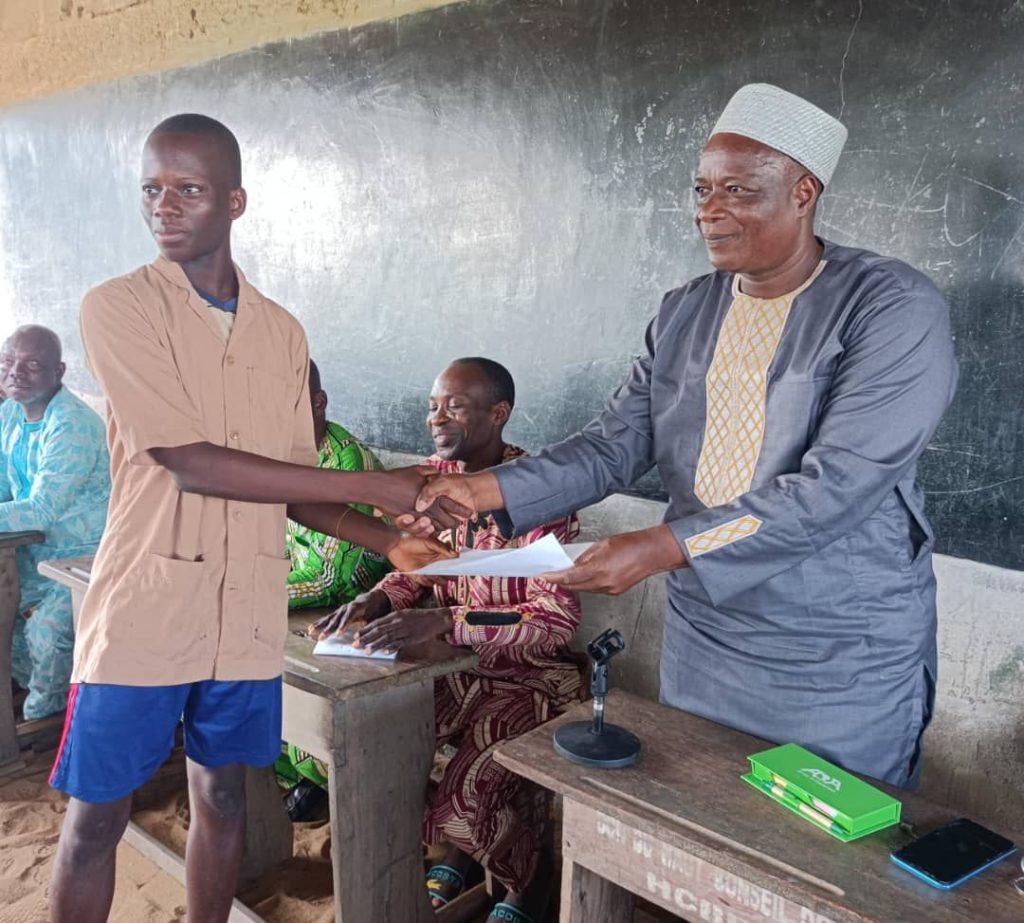 Appui à la réussite scolaire des candidats par les Travaux Dirigés : Pour que Hêtin-Houédomey brille,  Boniface Agossou-Bodé mise sur l’éducation des enfants 