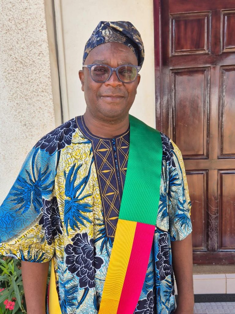 Porto-Novo : Raymond KOUMAGNON, le nouveau Deuxième Adjoint au Maire, officiellement installé