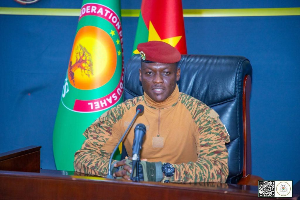 Économie et emploi des jeunes au Burkina Faso : Les entreprises au chiffre d’affaires d’au moins 5 milliards FCFA sommées de construire leur siège social