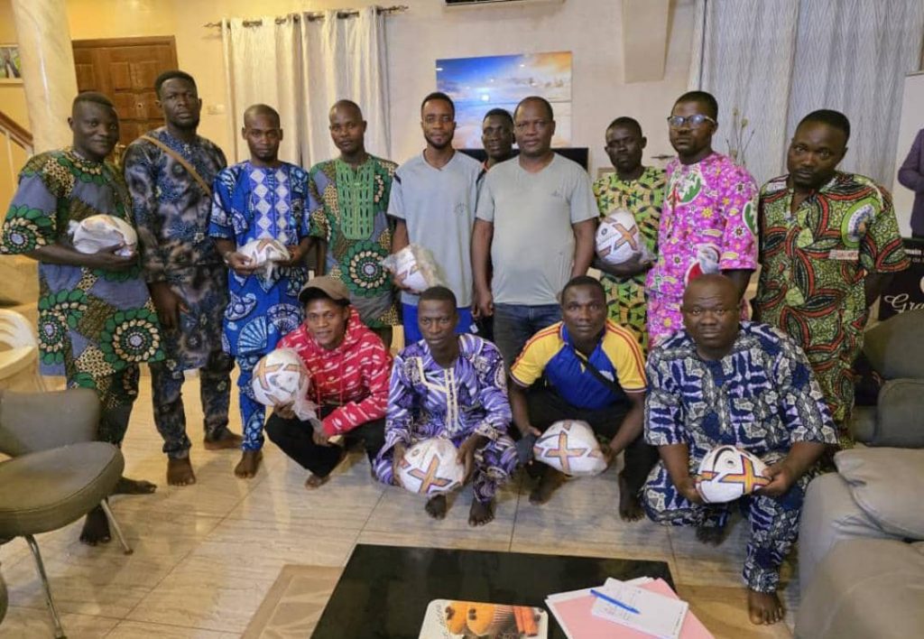 Tournoi “Jeunesse Foot” Adjarra 2025 : Le Maire Germain Sourou Wanvoègbè renforce la cohésion sociale et le brassage par le ballon