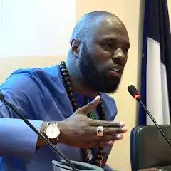 Gouvernance politique et développement en Afrique : Kêmi Séba, ce panafricaniste qui s&rsquo;alimente des drames et du chaos!