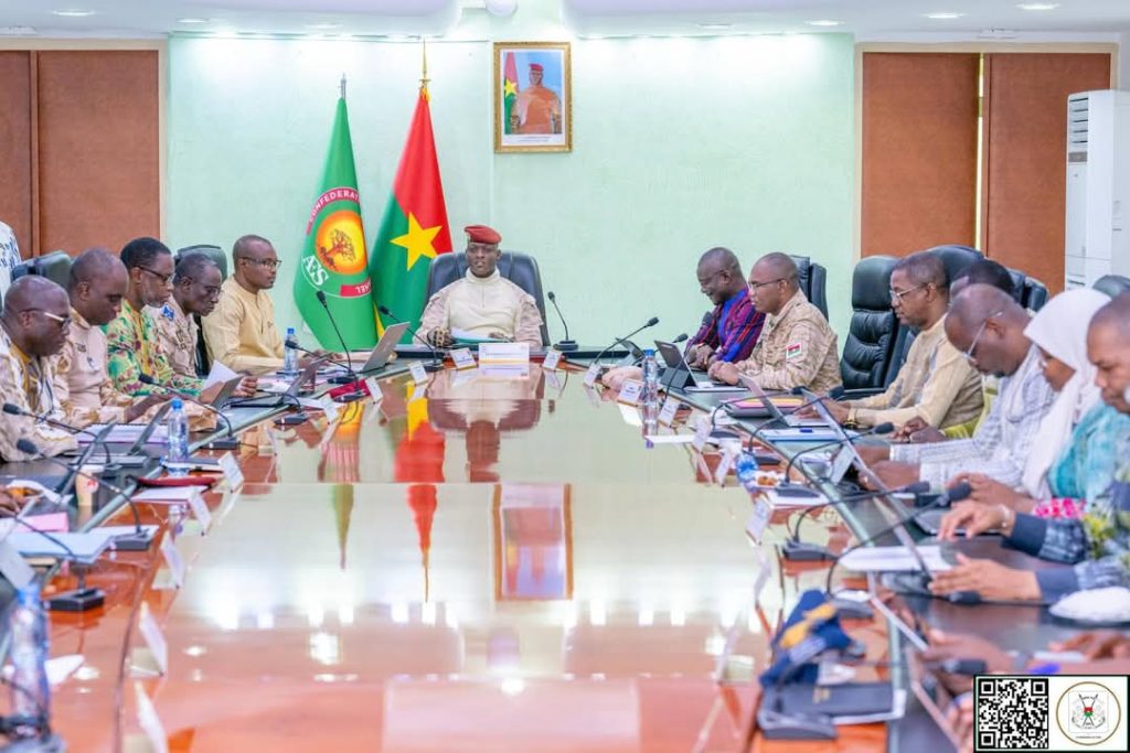 Burkina- Faso : l’État prend le contrôle total de la SOFITEX et enclenche la refonte de la Commission Nationale des Droits Humains (CNDH)