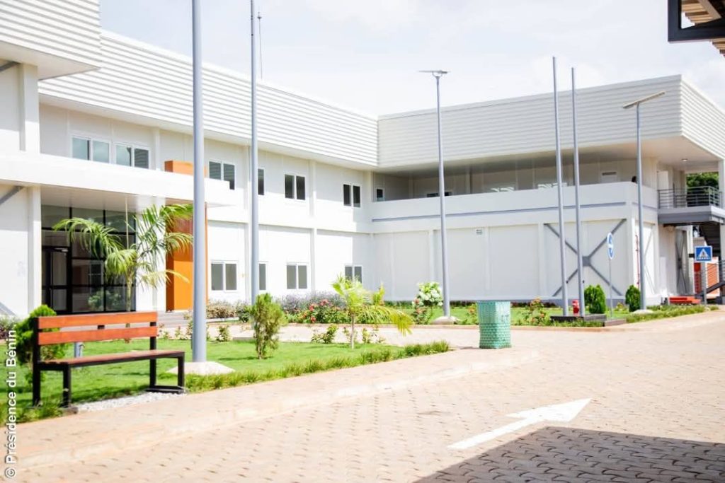 Bénin : mise en service à Cotonou de l’Agence Nationale de Contrôle des produits de santé et de l&rsquo;eau, un laboratoire de référence pour l’Afrique de l’Ouest