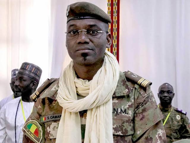 Attaques meurtrières au Mali : La Nation s’incline devant la mémoire du ministre de la défense Sadio Camara , deux jours de deuil décrétés