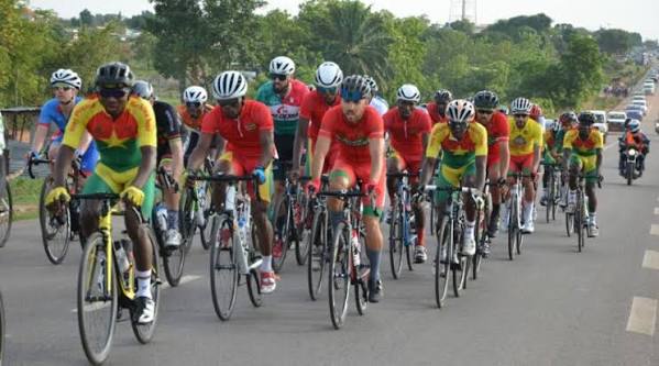 21ème Tour Cyclisme du Bénin : 15 équipes à l’assaut des routes pour trois Grands Prix