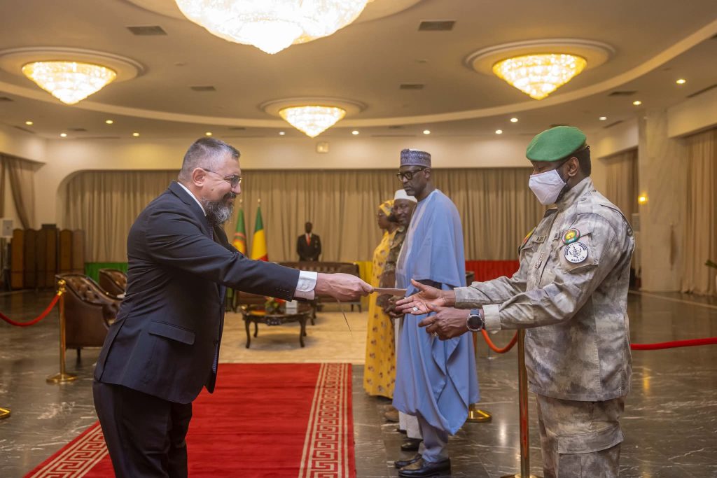 Diplomatie au Mali : Assimi GOÏTA reçoit les lettres de créance de quatre nouveaux ambassadeurs