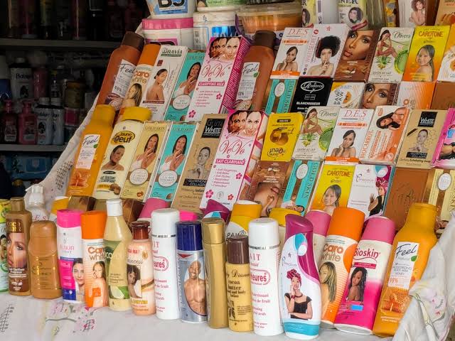 Alerte sanitaire au Bénin : 12 produits cosmétiques interdits pour risques graves sur la peau